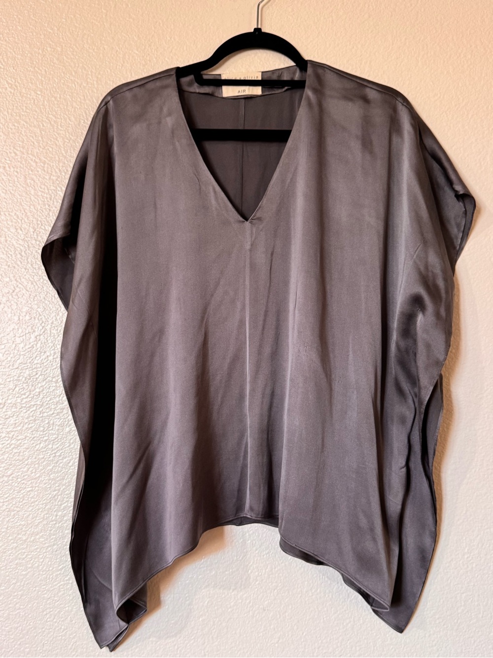 Alice + Olivia AIR Silk V Neck Poncho Blouse Gray Kaftan Top Flawed XS